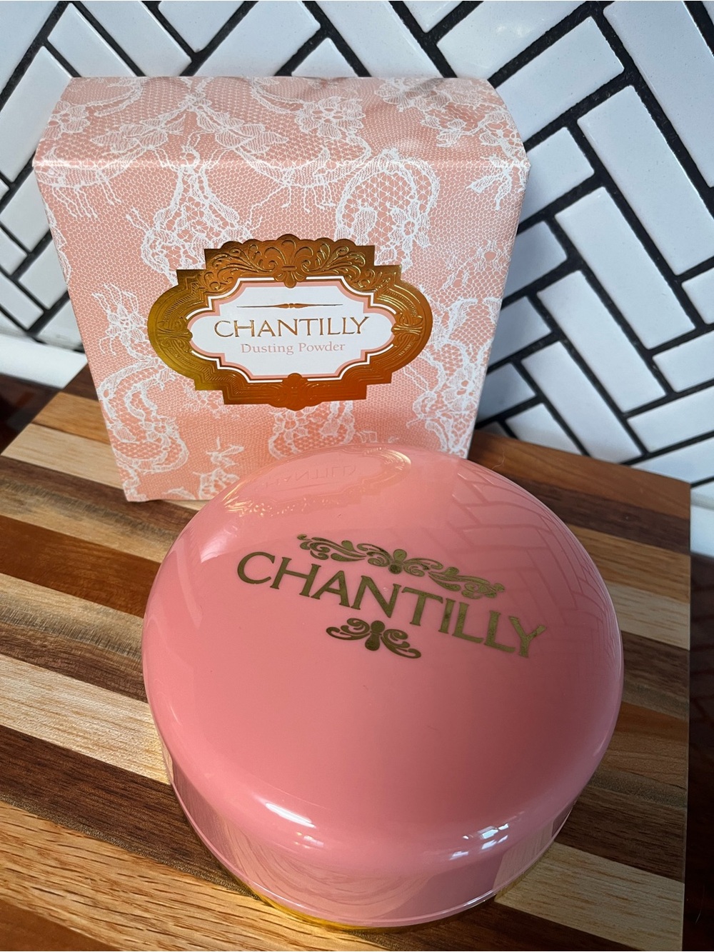 Vintage CHANTILLY Dusting Powder Net. Wt. - 5 Oz. Powder Sealed NEW In Box